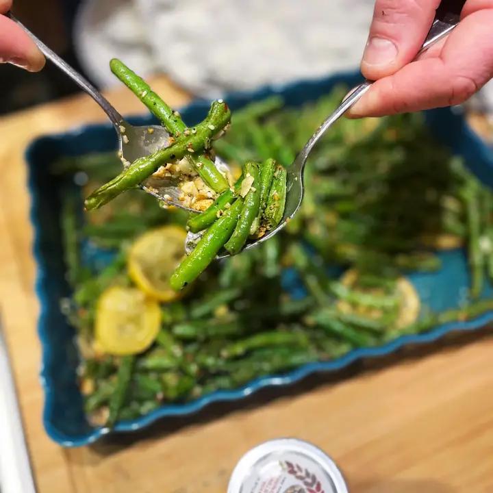 Gustus Vitae  Savory Roasting Seasoning 2 oz