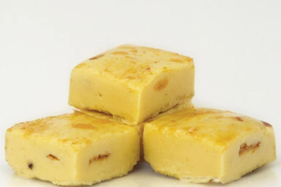 Banana Pudding Fudge Loaf - BANPUDDING