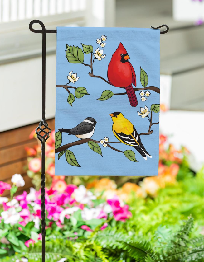 Cardinal and Friends Burlap Garden Flag - BFQNSPBGF325