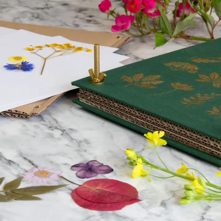 Botanopia - The Botanical Flower Press – Linen Cover & Gold Foil - FlowerPress
