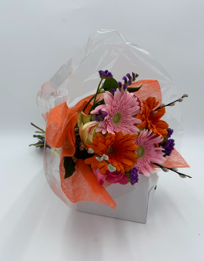 Kaleidoscope Bouquet - Q1750