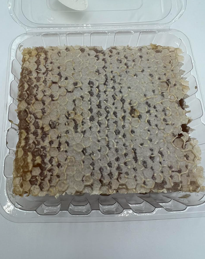 Peter And His Bees - Honey Comb by the lb