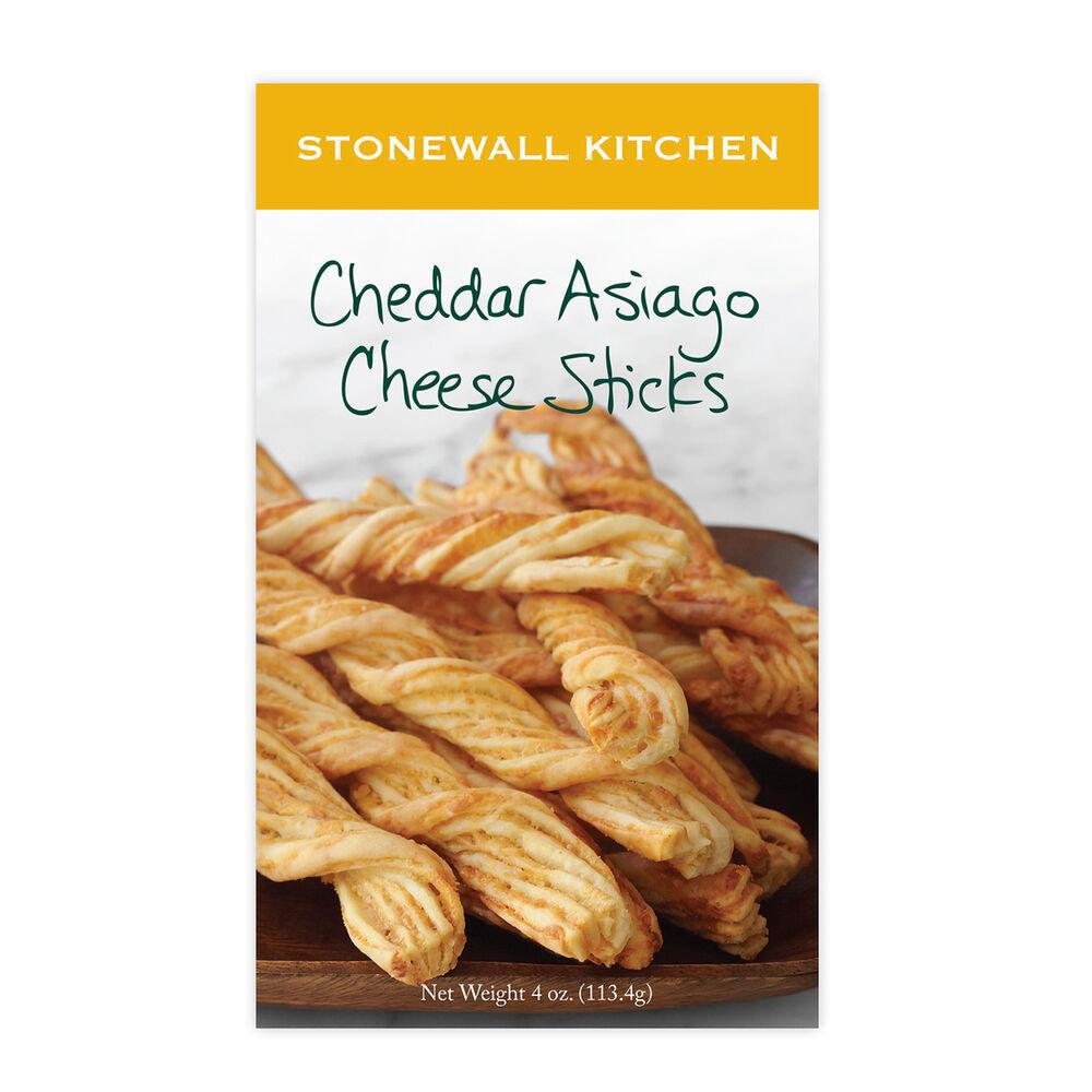 Stonewall Kitchen Cheddar Asiago Cheese Sticks 4 oz box 553563 DISSVF