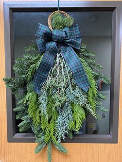 Swag - Cascade Falls Swag 28" Long 3046