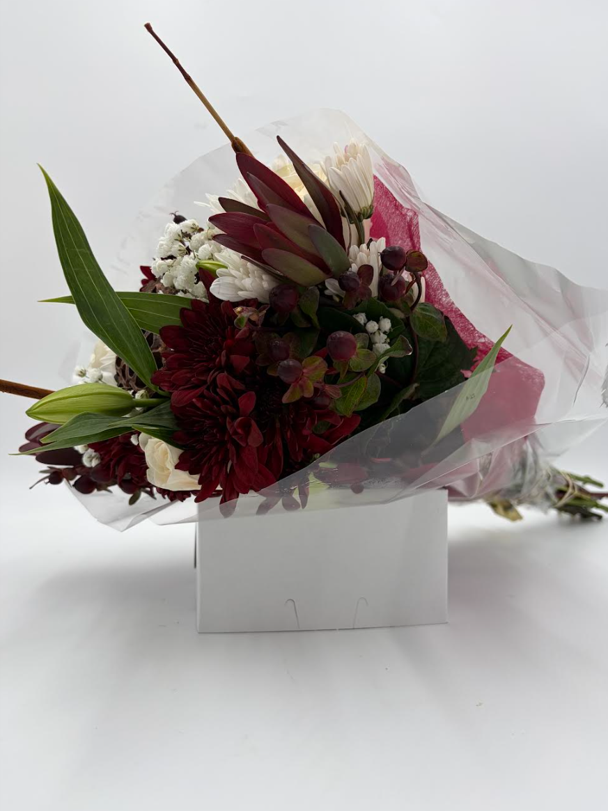 Twist of Color Bouquet - Q1850