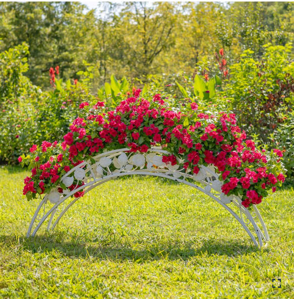 5ft. Long Antique Bridge-Like Iron Plant Stand with 5 Planters 'Helsinki'