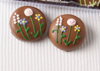 Sweet Shop USA - OREO Flowers in Bloom Chocolate Covered 1 oz - F105560360782