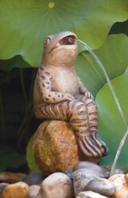 Sitting Frog - Plumbed - 9690